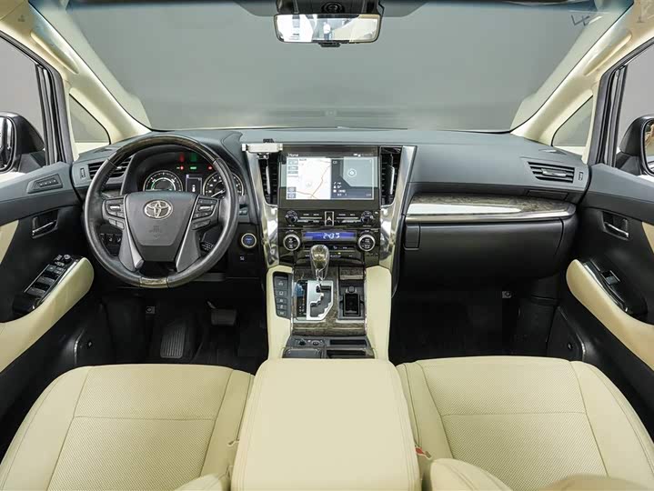 Фото 6 - Toyota Vellfire