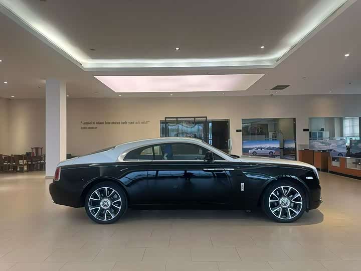 Фото 2 - Rolls-Royce Wraith