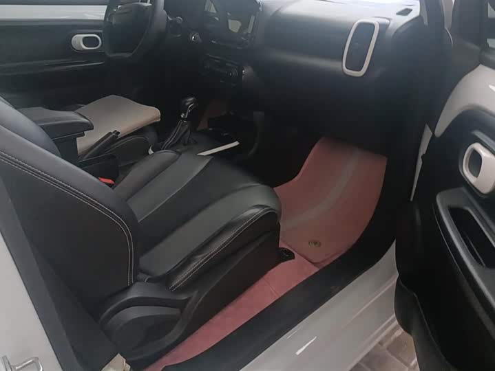 Фото 8 - Roewe Clever