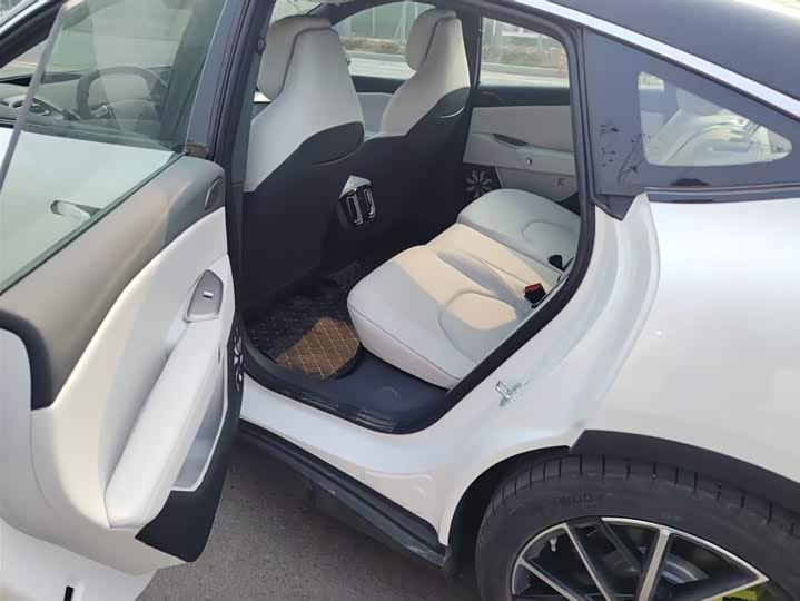 Фото 4 - BAIC Arcfox Alpha S5