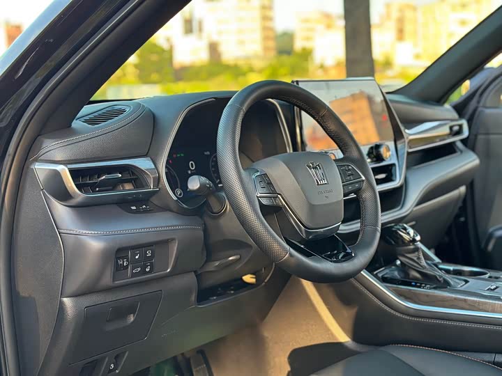 Фото 12 - Toyota Crown Kluger