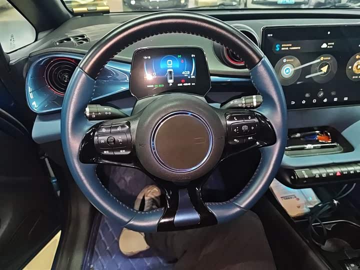 Фото 11 - BYD Dolphin