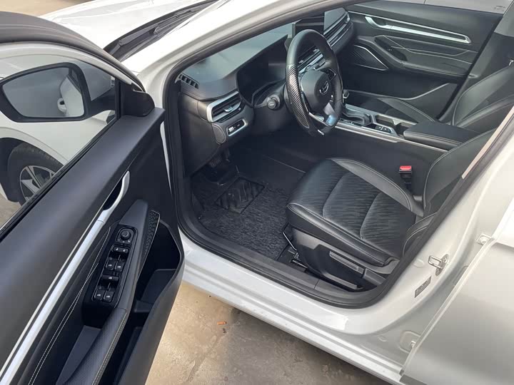 Фото 5 - Geely Emgrand