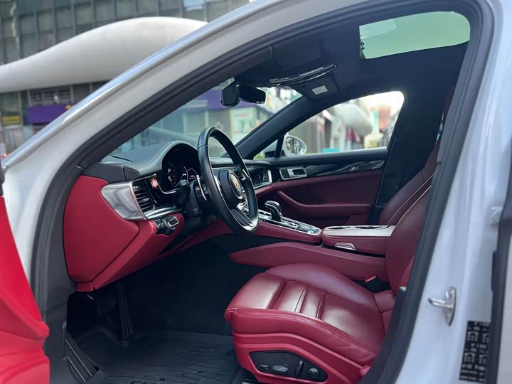 Фото 4 - Porsche Panamera