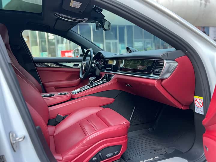 Фото 6 - Porsche Panamera
