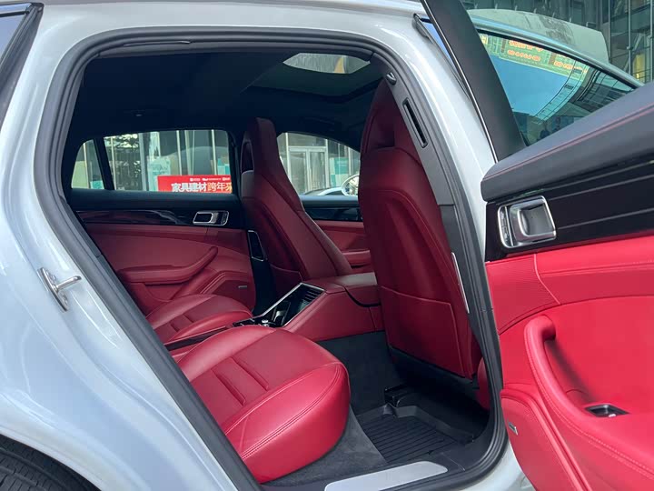 Фото 8 - Porsche Panamera