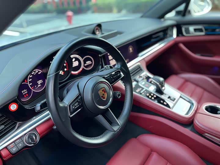 Фото 9 - Porsche Panamera