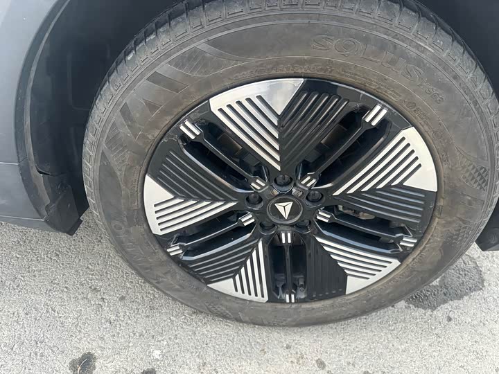 Фото 10 - Changan Deepal S05