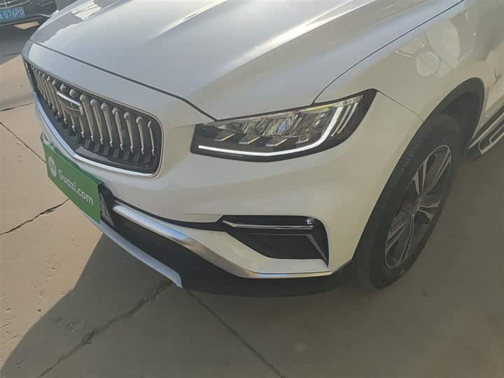 Фото 24 - Geely Atlas