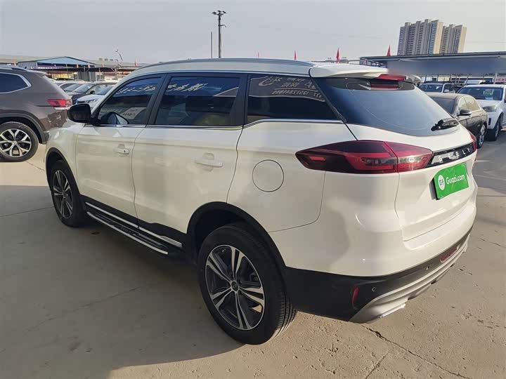 Фото 5 - Geely Atlas