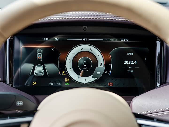 Фото 10 - Aston Martin DB12