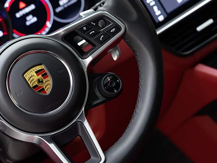 Фото 19 - Porsche Cayenne