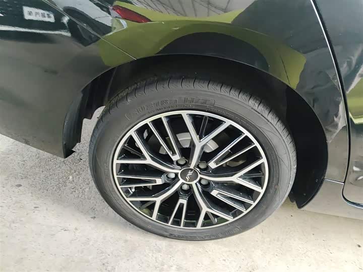 Фото 25 - JAC A5 Plus