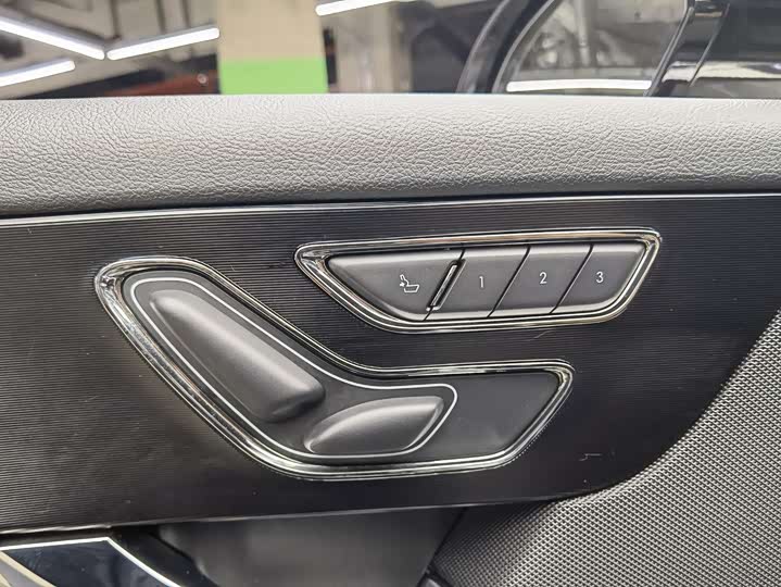 Фото 16 - Lincoln Corsair