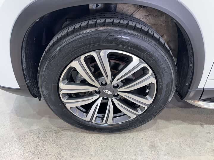 Фото 13 - Chery Tiggo 8