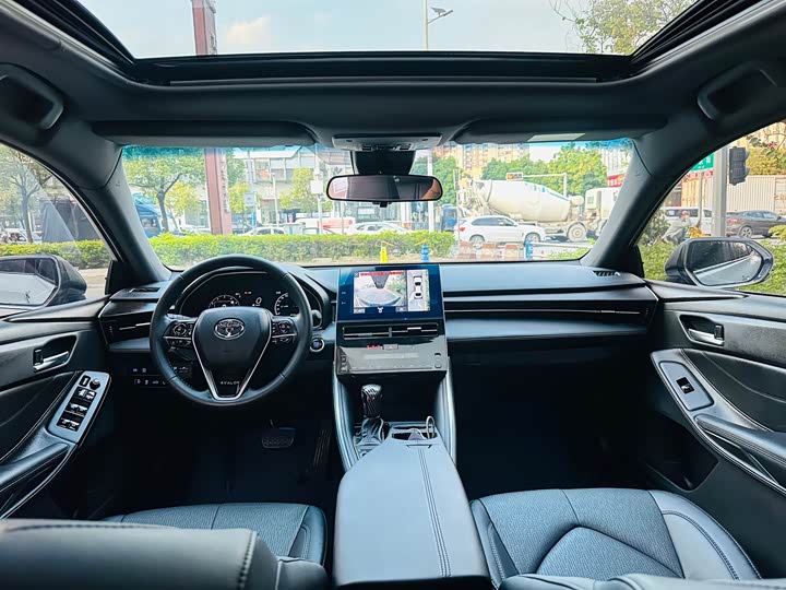 Фото 9 - Toyota Avalon