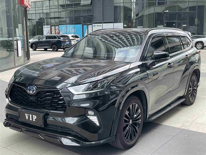 Фото 1 - Toyota Highlander