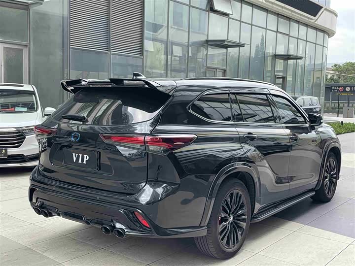 Фото 3 - Toyota Highlander