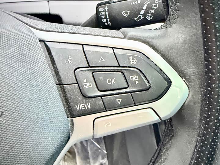 Фото 13 - Volkswagen Tayron