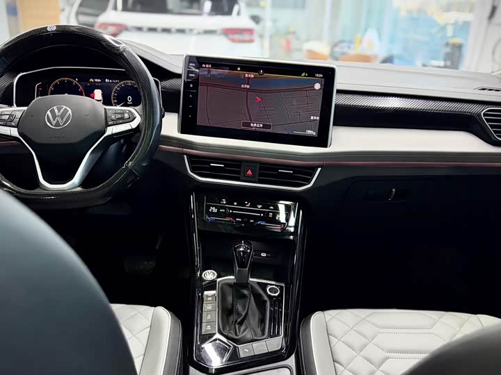 Фото 17 - Volkswagen Tayron