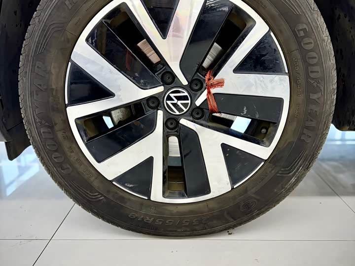 Фото 9 - Volkswagen Tayron