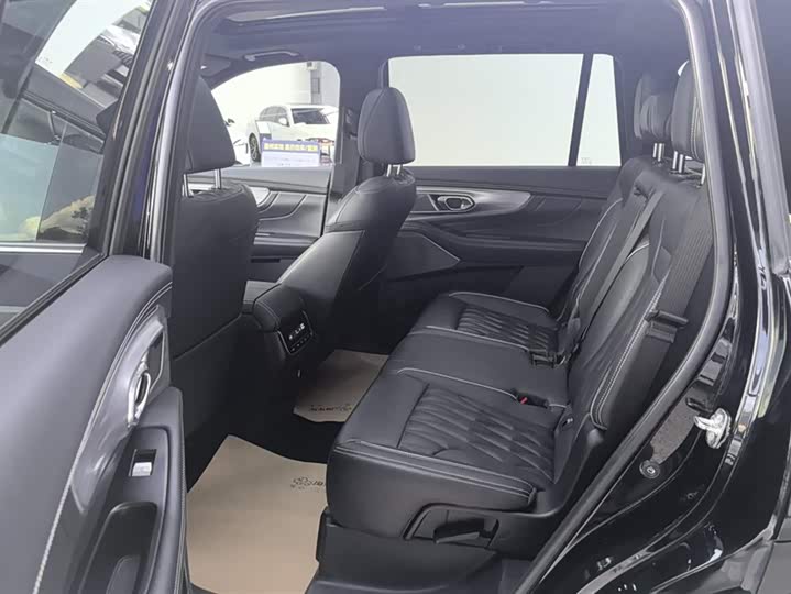 Фото 11 - GAC Trumpchi GS8