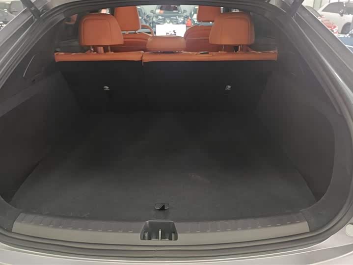 Фото 4 - Nio Onvo L60