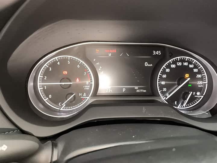 Фото 12 - Toyota Harrier