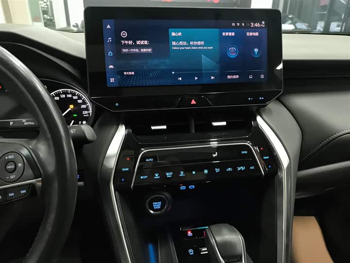 Фото 13 - Toyota Harrier