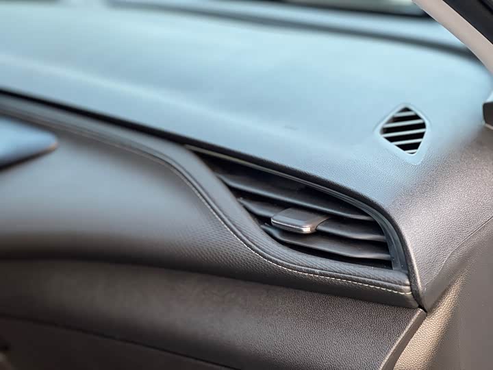 Фото 19 - Buick Verano