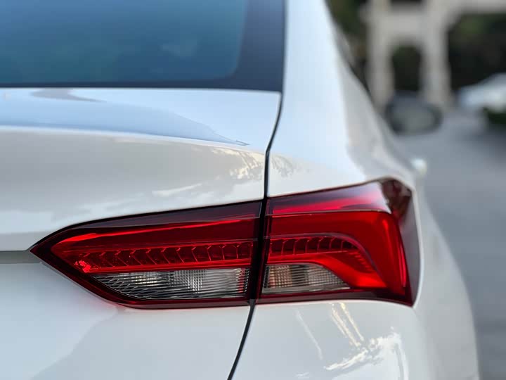 Фото 28 - Buick Verano