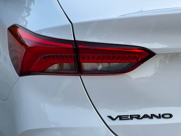 Фото 29 - Buick Verano