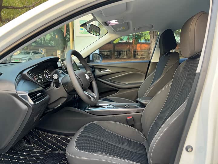 Фото 8 - Buick Verano