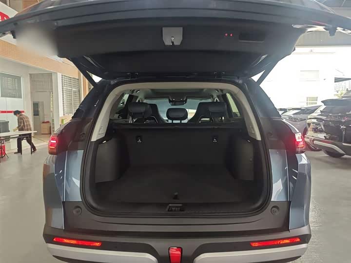 Фото 19 - BYD Sea Lion 07 DM-i Hybrid