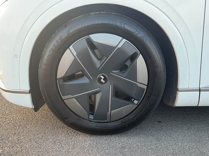 Фото 8 - Nio Onvo L90