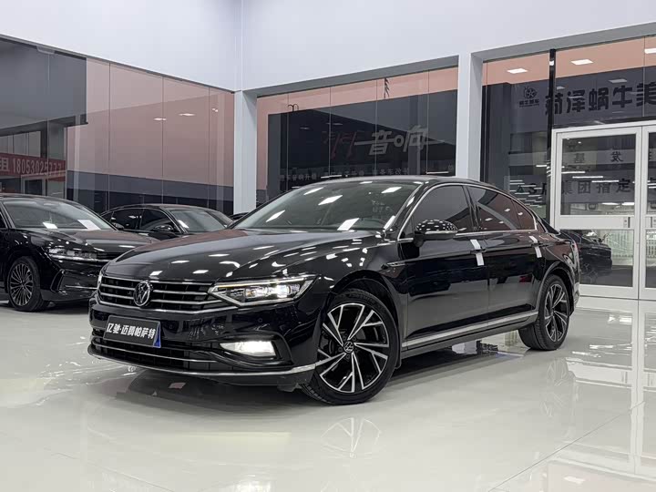 Фото 1 - Volkswagen Magotan