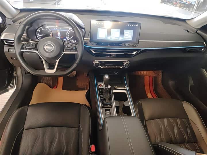 Фото 10 - Nissan Teana