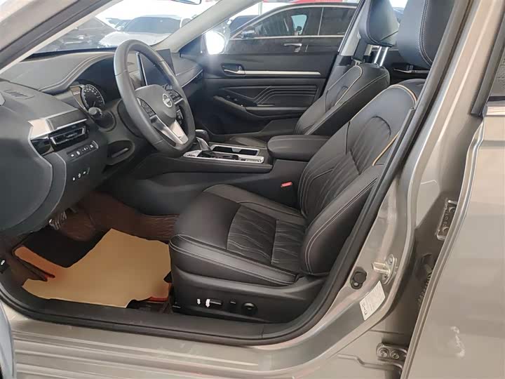 Фото 15 - Nissan Teana