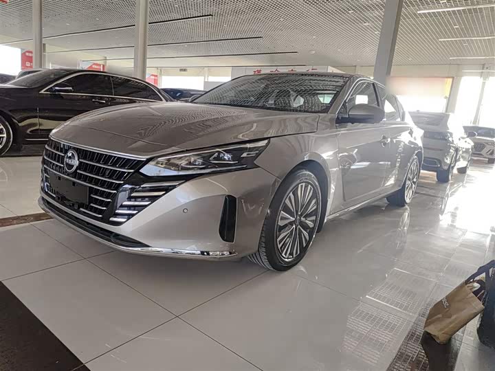 Фото 2 - Nissan Teana