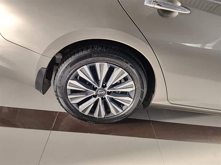 Фото 26 - Nissan Teana