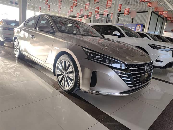 Фото 4 - Nissan Teana