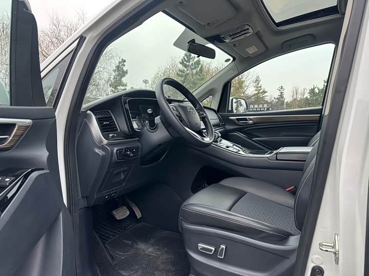 Фото 17 - GAC Trumpchi M8