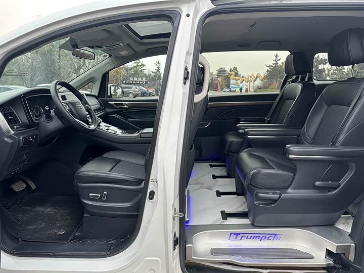 Фото 18 - GAC Trumpchi M8