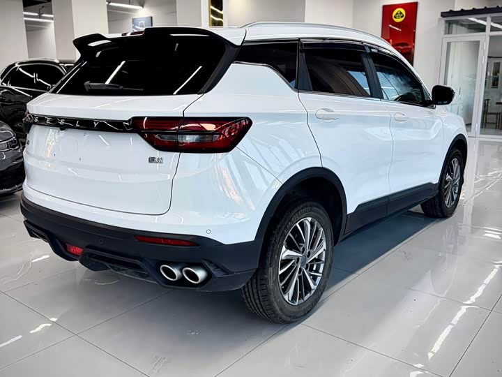 Фото 6 - Geely Coolray