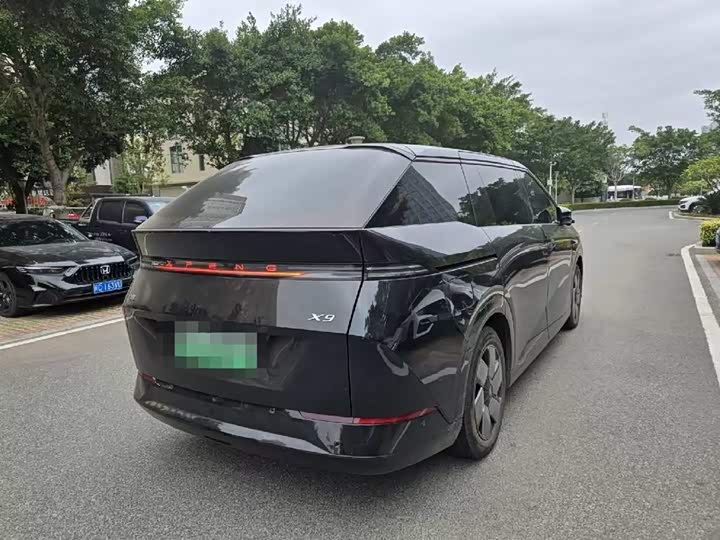 Фото 4 - XPeng X9