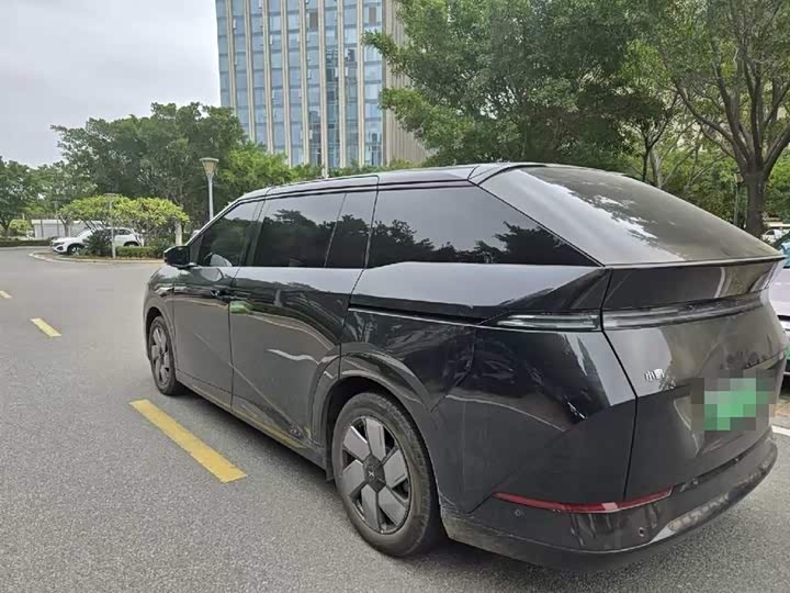 Фото 5 - XPeng X9