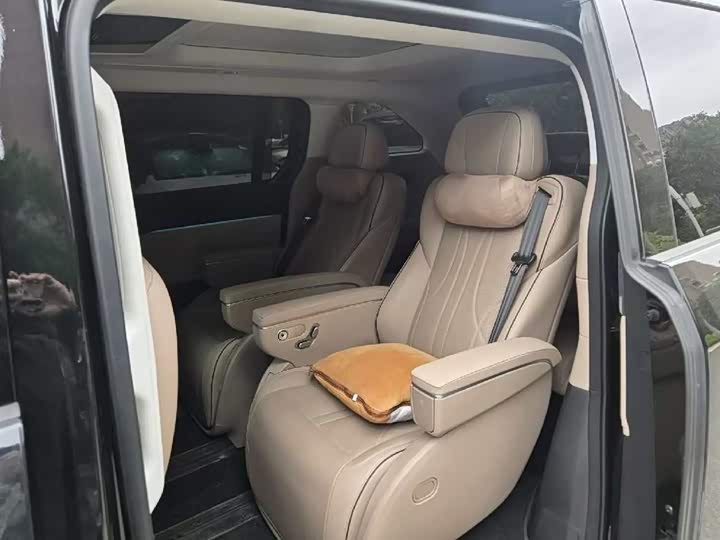 Фото 8 - XPeng X9