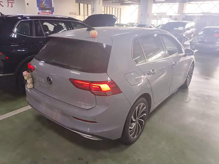 Фото 7 - Volkswagen Golf