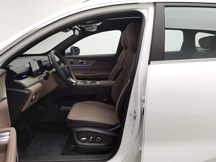 Фото 10 - Chery Tiggo 8 Plus