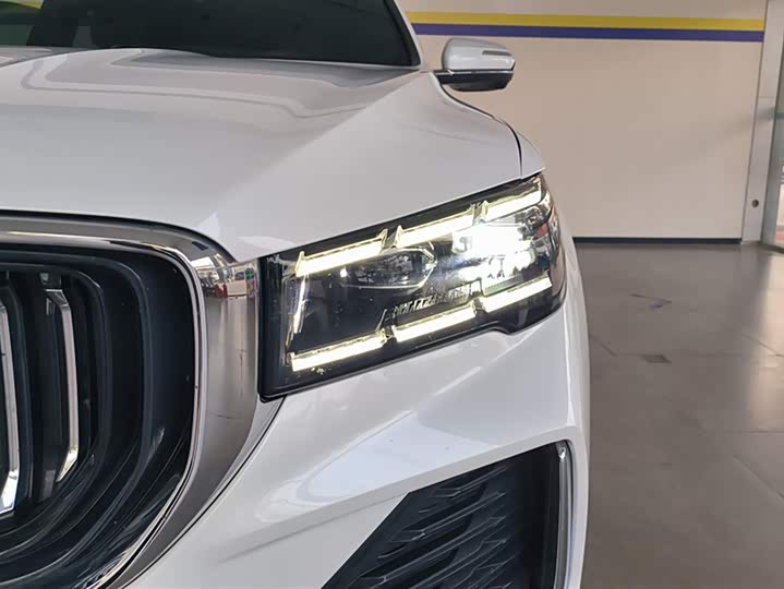 Фото 5 - Geely Monjaro